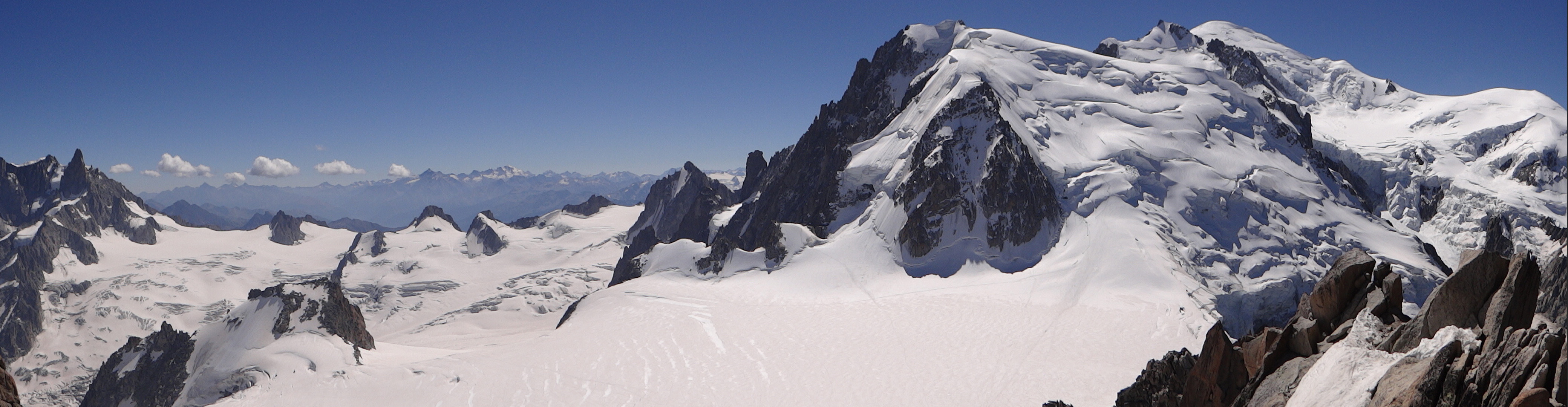 Mont Maudit - v pozadí i Mont Blanc